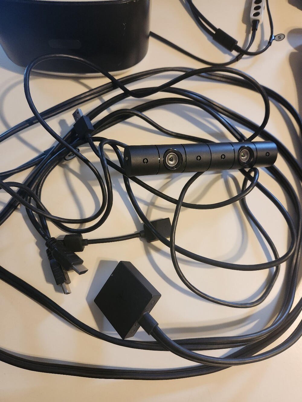 Sony Playstation Virtual Reality Accessory Set - Picture 2 of 6